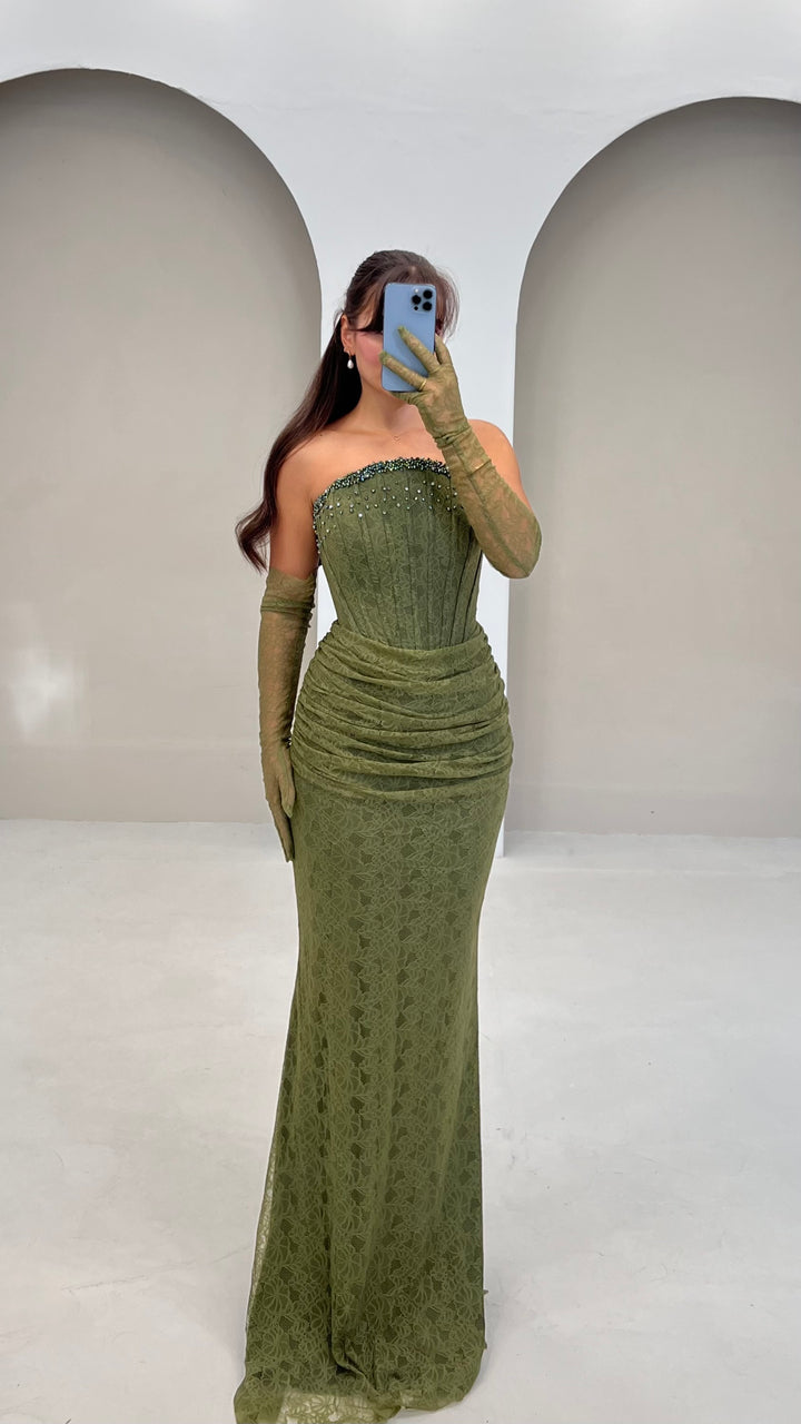 Liora Khaki