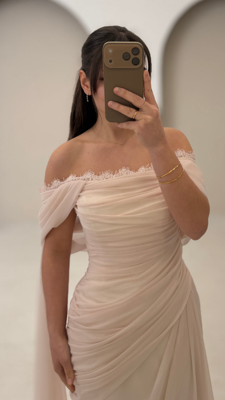 Seyra rose