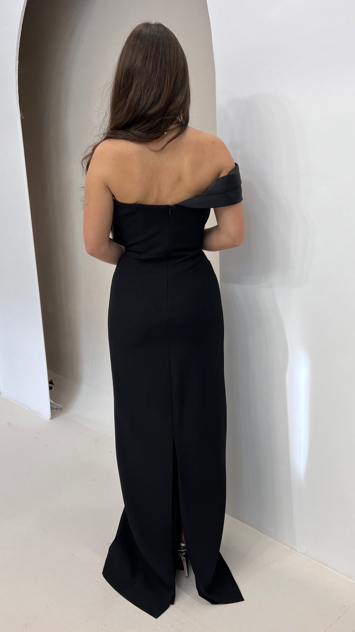Elanaz Black