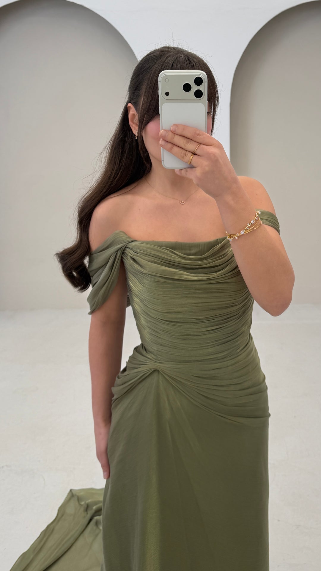 Elsa khaki