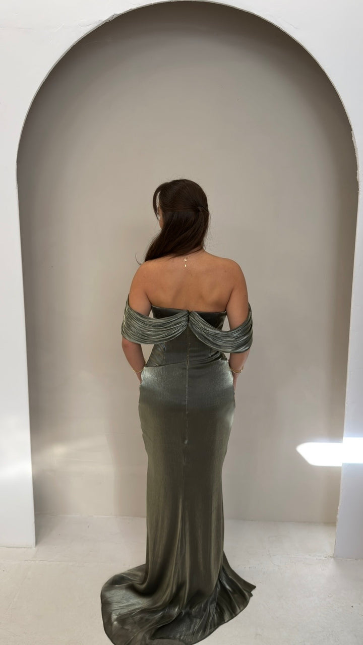 Raya khaki