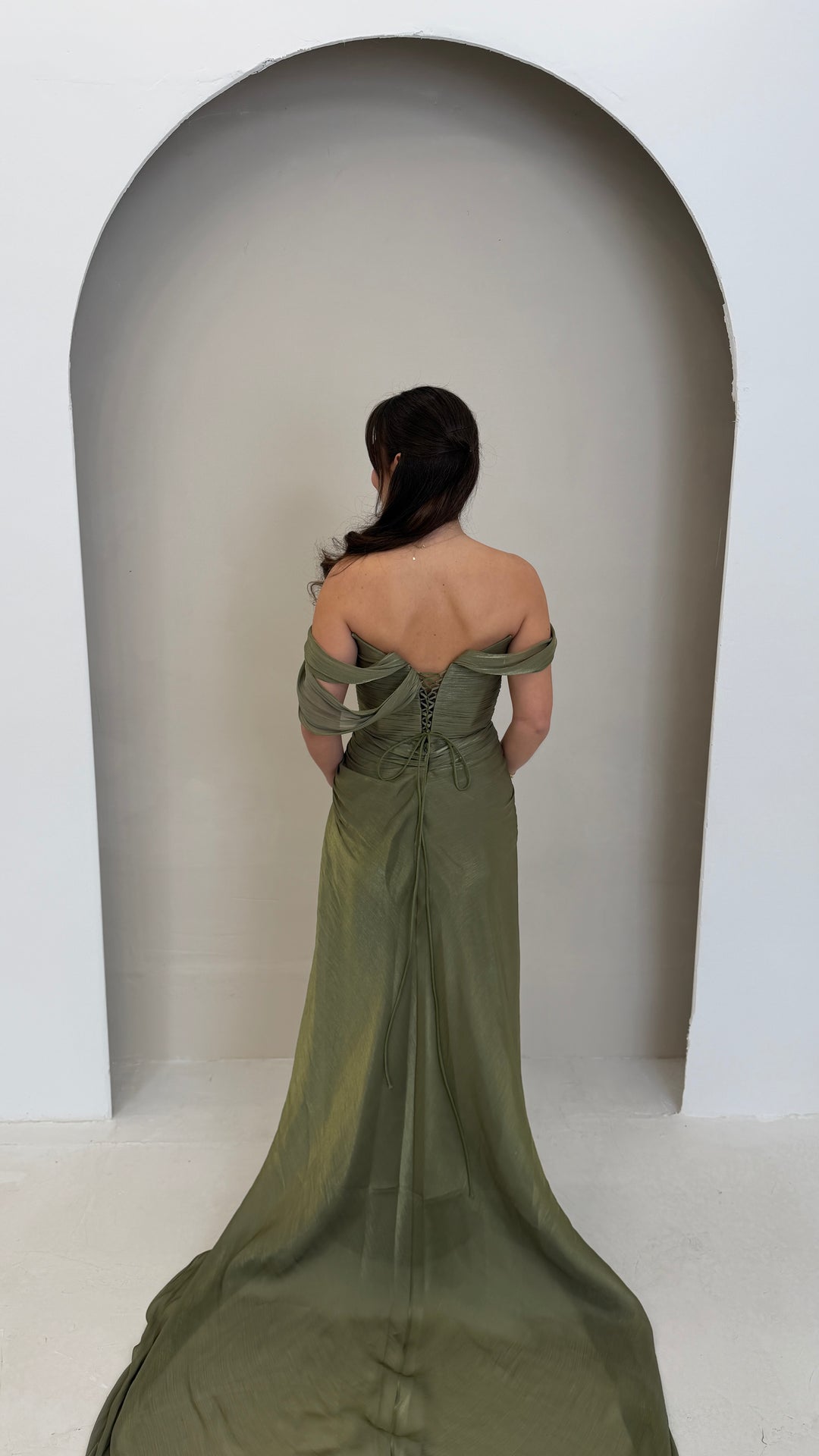 Elsa khaki