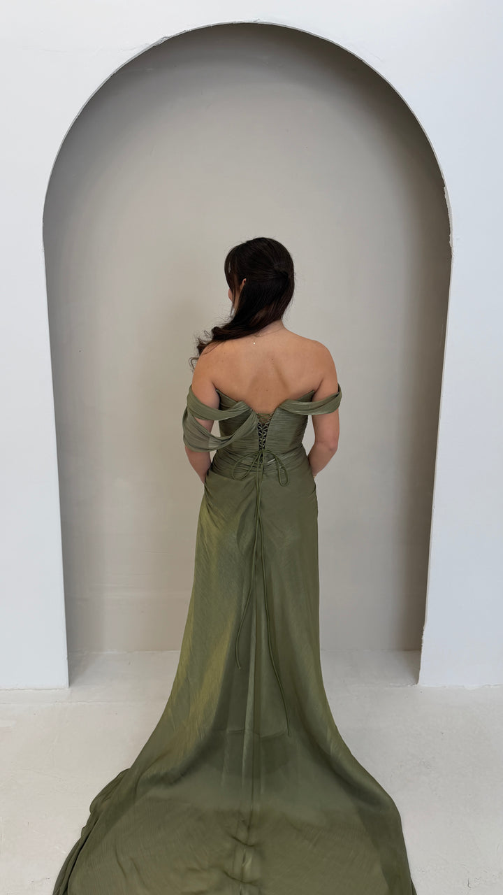 Elsa khaki