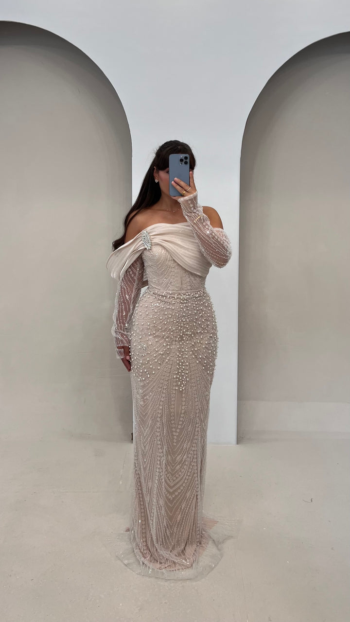 Amira Nude