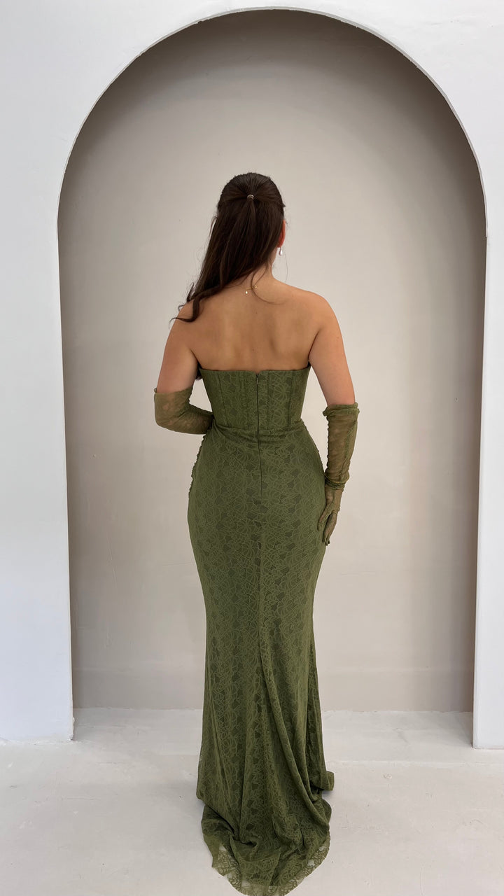 Liora Khaki