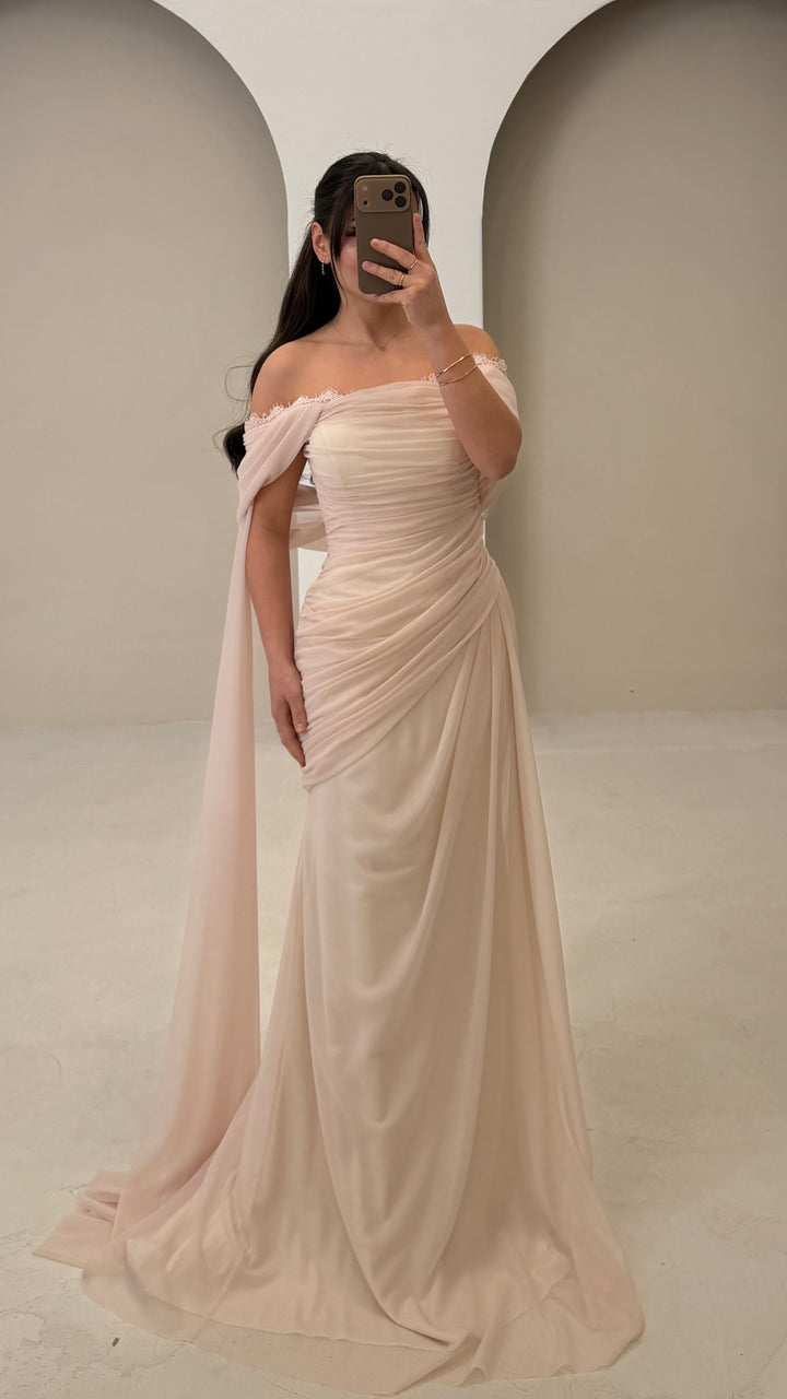 Seyra rose