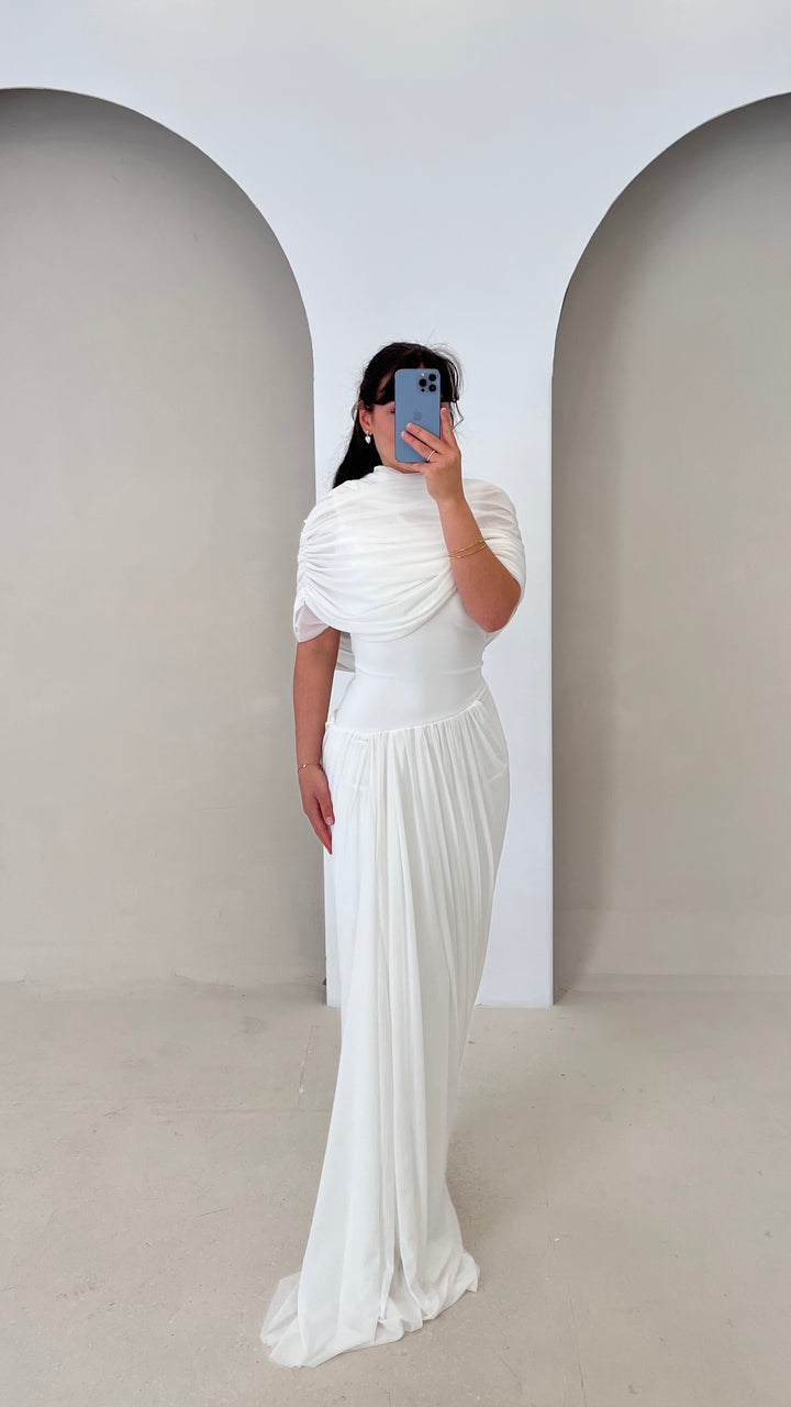 Alima Beyaz