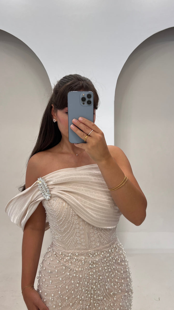 Amira Nude