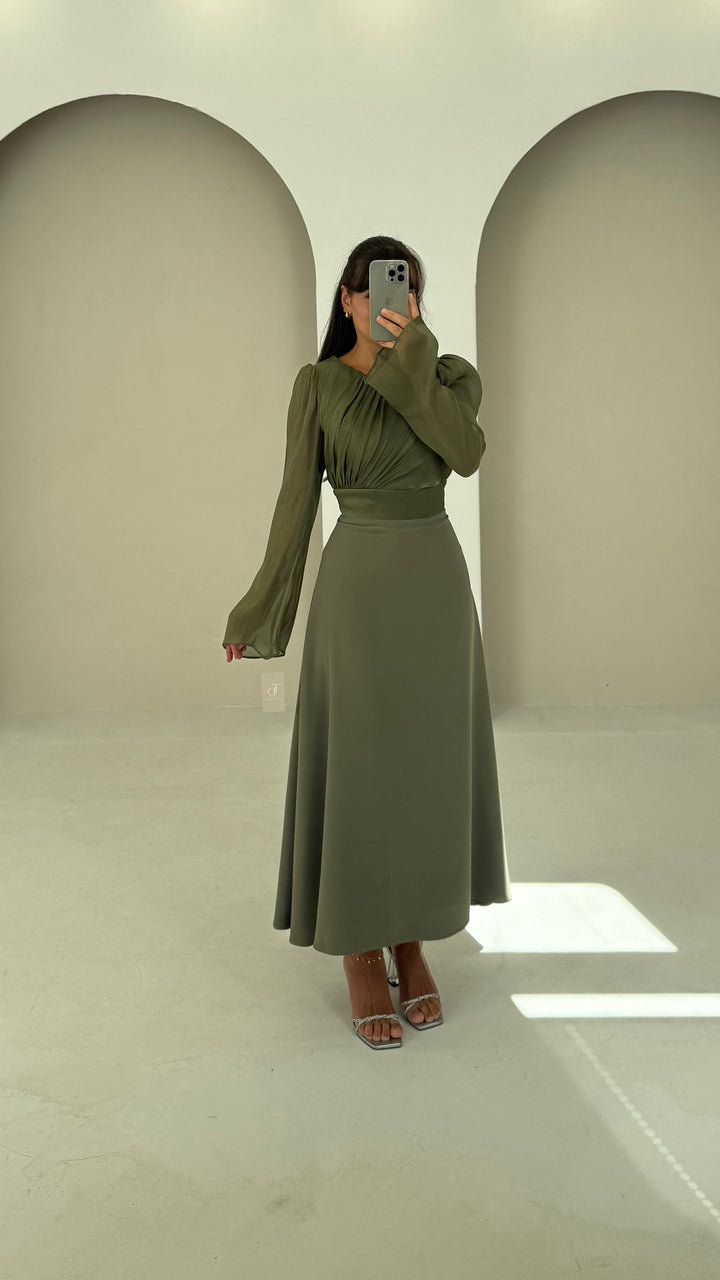 Noor Khaki