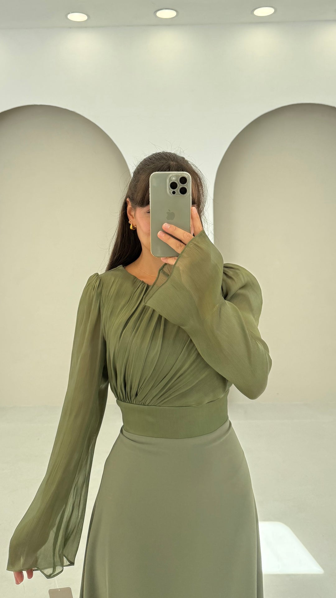 Noor Khaki