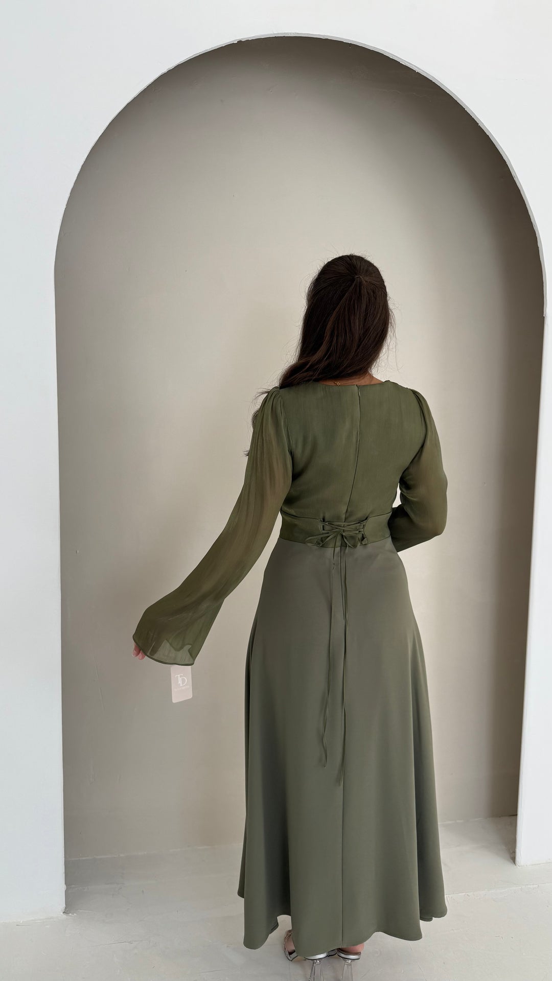 Noor Khaki