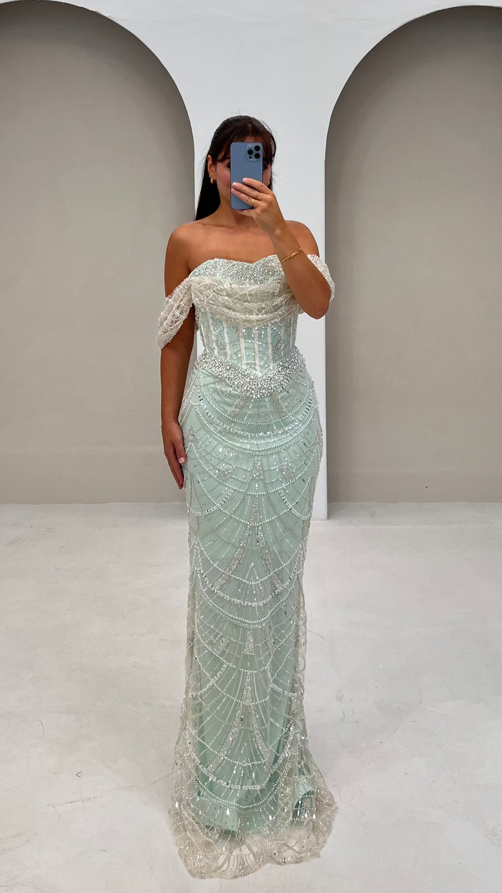 Elara Mint