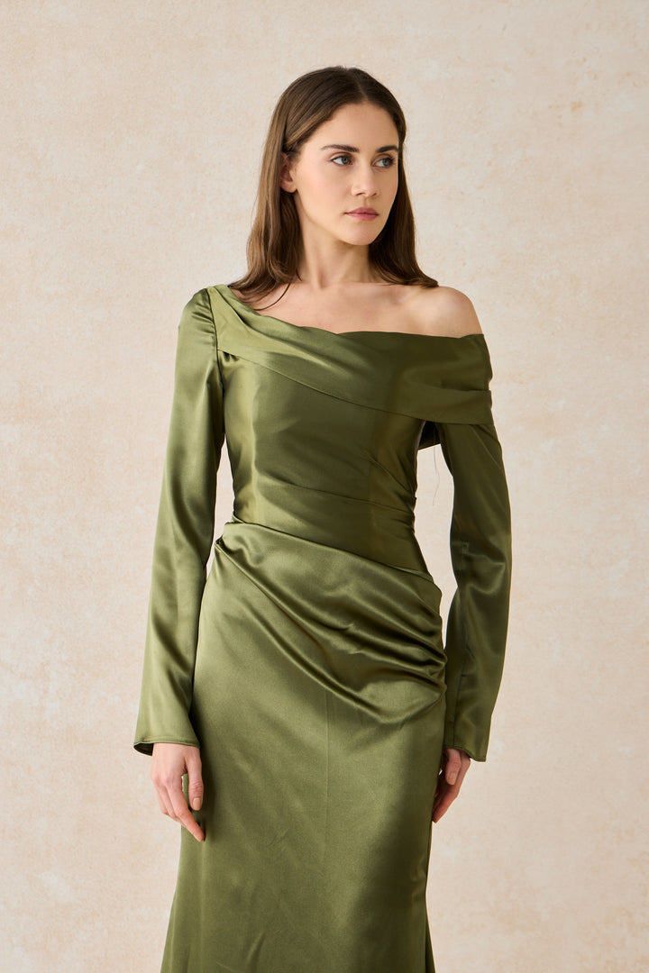 Elin Khaki