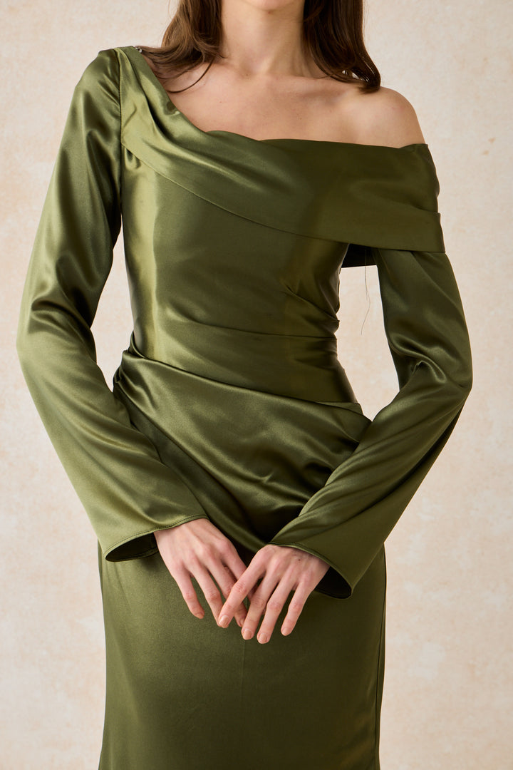 Elin Khaki