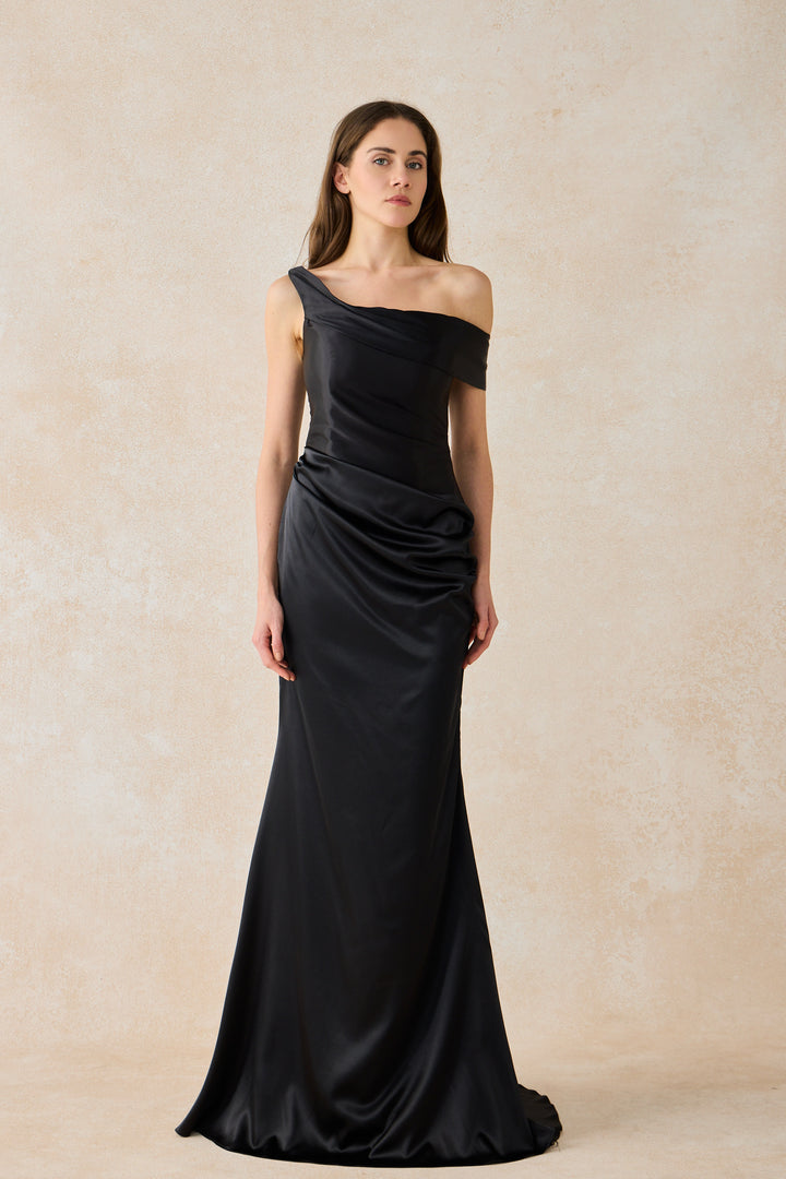 Nila Black