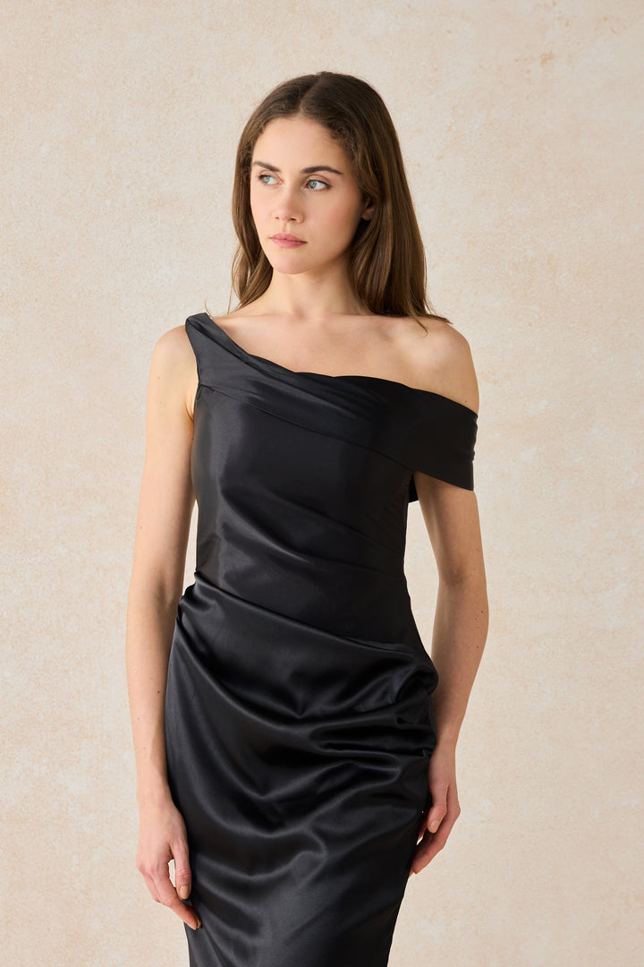 Nila Black