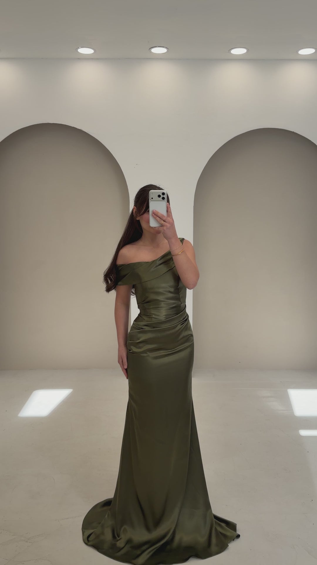 Nila Khaki